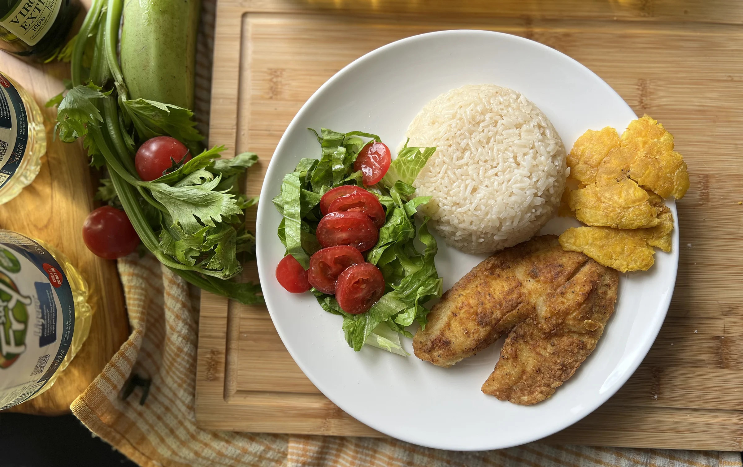pescado frito arroz con coco