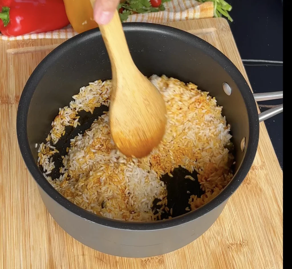 Cómo hacer Arroz con pollo panameño